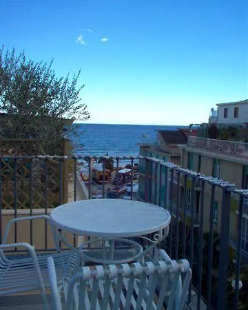 Hotel Meuble Corallo Laigueglia